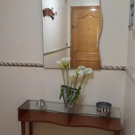 Piso Rubarsal شقة *